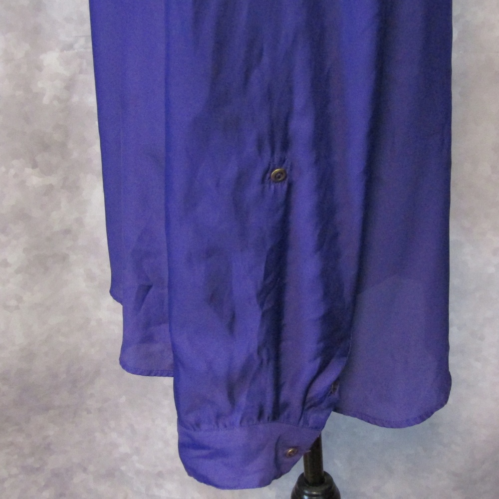 Chico's 2 Size L 12 Purple Roll Tab Sheer Blouse - Picture 4 of 5